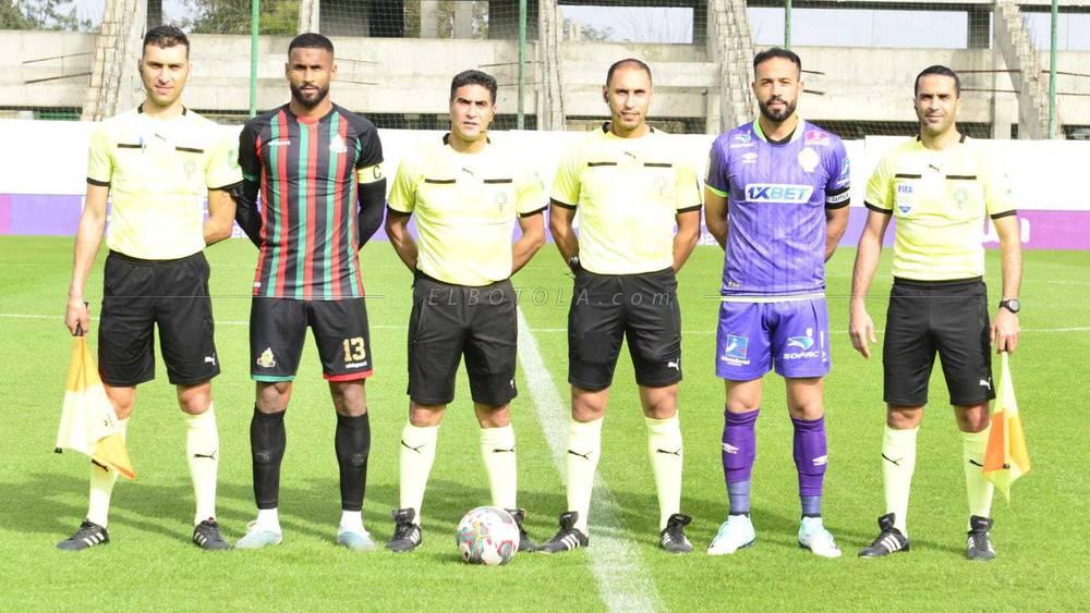 البطولة الاحترافية/ التعادل يحسم "الكلاسيكو" (1-1) والجيش الملكي يحافظ على الصدارة بفارق الأهداف عن الرجاء