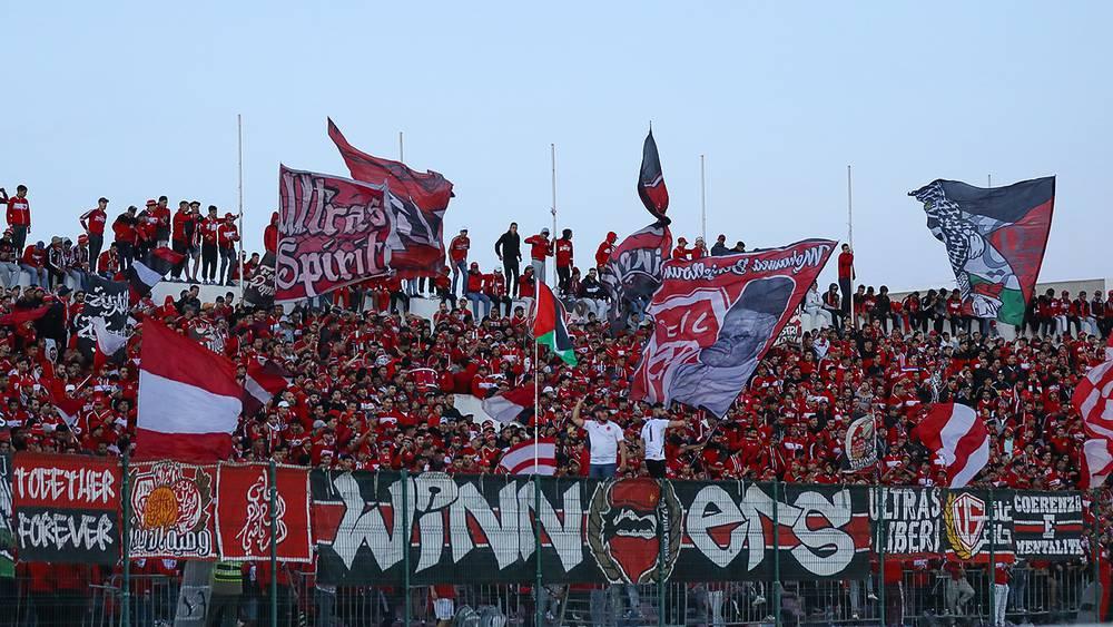 الوداد يطرح تذاكر مباراته أمام نهضة بركان ويحدد أثمنتها في 30 و120 درهما