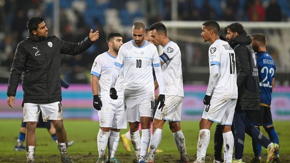 مجموعة من أعضاء البرلمان الأوروبي يطالبون "الفيفا" و "اليويفا" بطرد الكيان الصهيوني من جميع منافسات كرة القدم