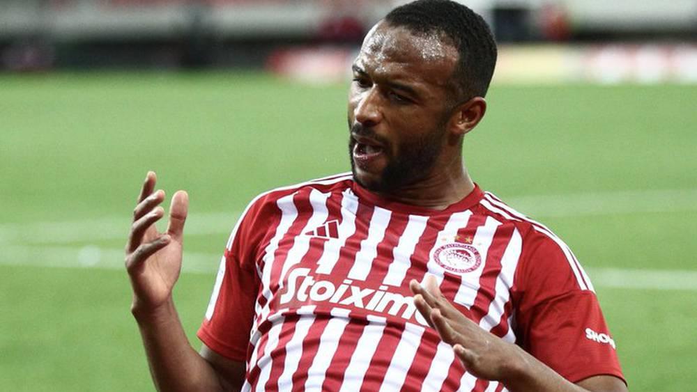 الدوري اليوناني/ الكعبي يواصل التألق بإحراز ثنائية وقيادة أولمبياكوس للانتصار على أستيراس (2-1)