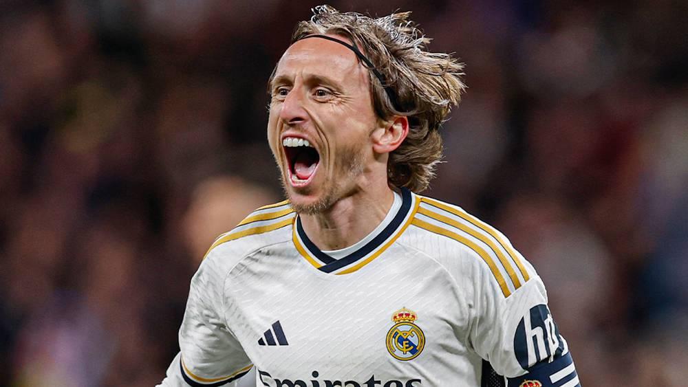 مودريتش ينقذ ريال مدريد من "فخ" إشبيلية ويقوده لتعزيز صدارته للدوري الإسباني