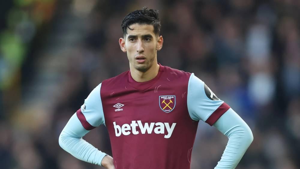 صحيفة "ذا صن"/ وست هام منفتح على رحيل أكرد في الصيف