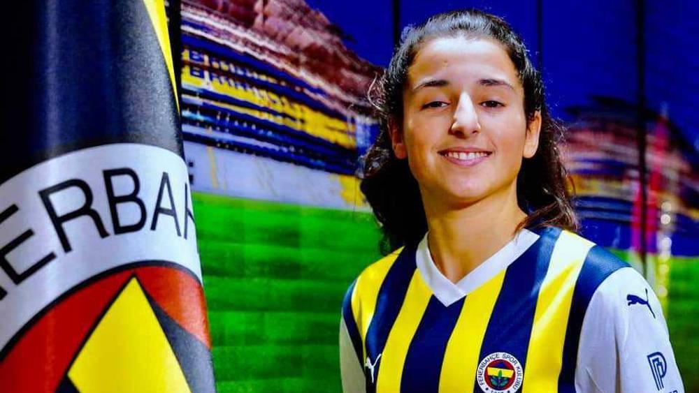 رسميا/ فنربخشة التركي يتعاقد مع لاعبة المنتخب المغربي سامية حساني