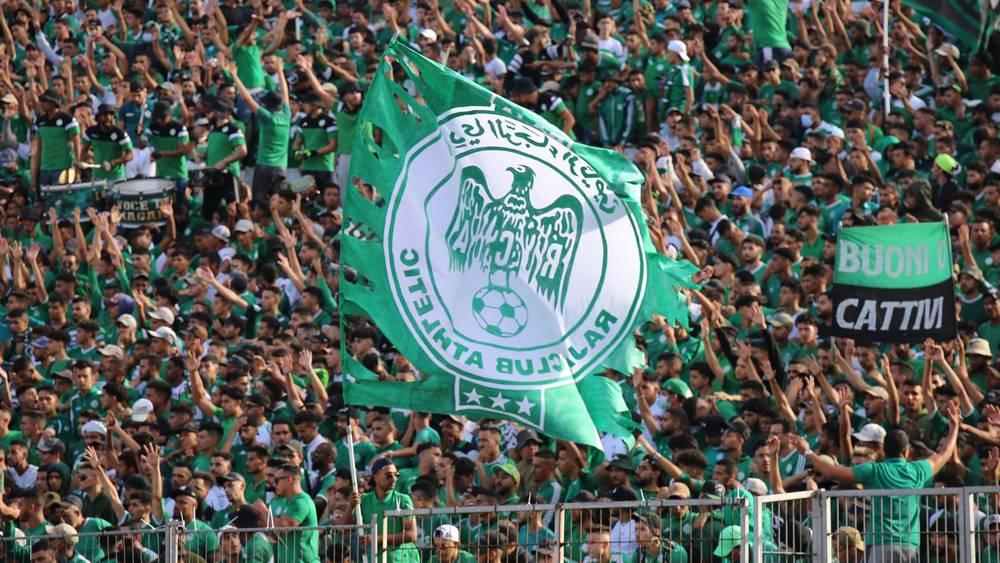 جماهير الرجاء ممنوعة من التنقل إلى الرباط لحضور مباراة فريقها أمام الفتح الرياضي