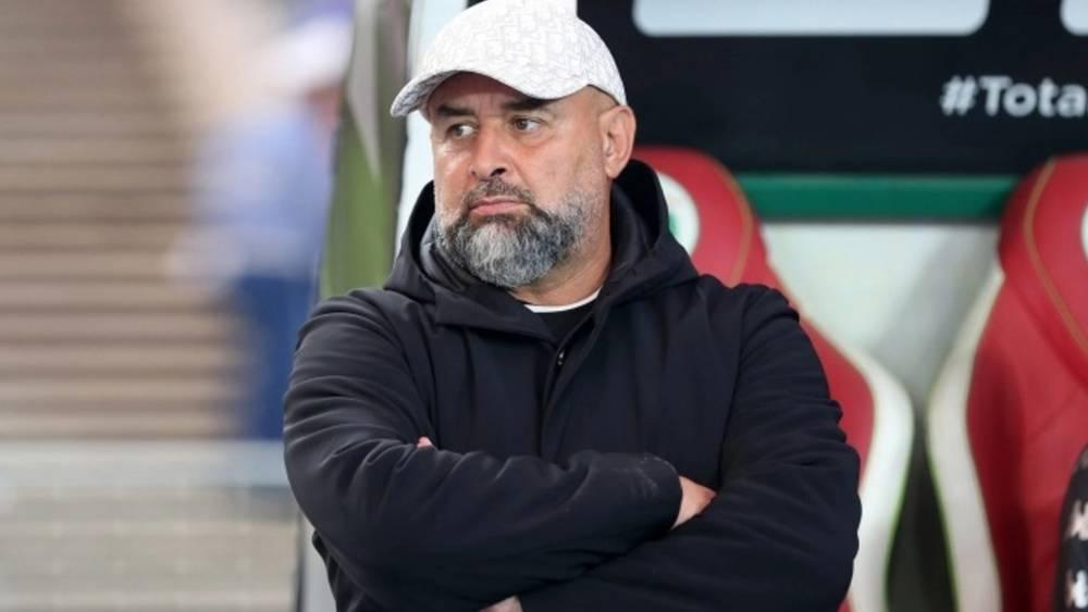 الجزائري بنشيخة: "لن أعود أبدا إلى تدريب المنتخب الوطني وأعمل حاليًا خارج البلد حتى أتفادى القيل والقال"