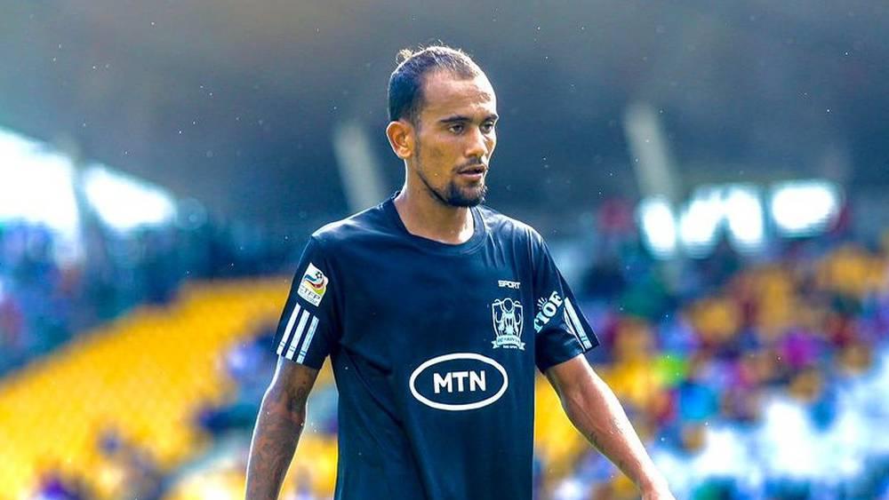 رغم إيقاف لاعبه بسبب تزوير عمره.. فيكتوريا يونايتد الكاميروني يتفق مع أنطاليا سبور على انتقال "دوالا" إلى الدوري التركي