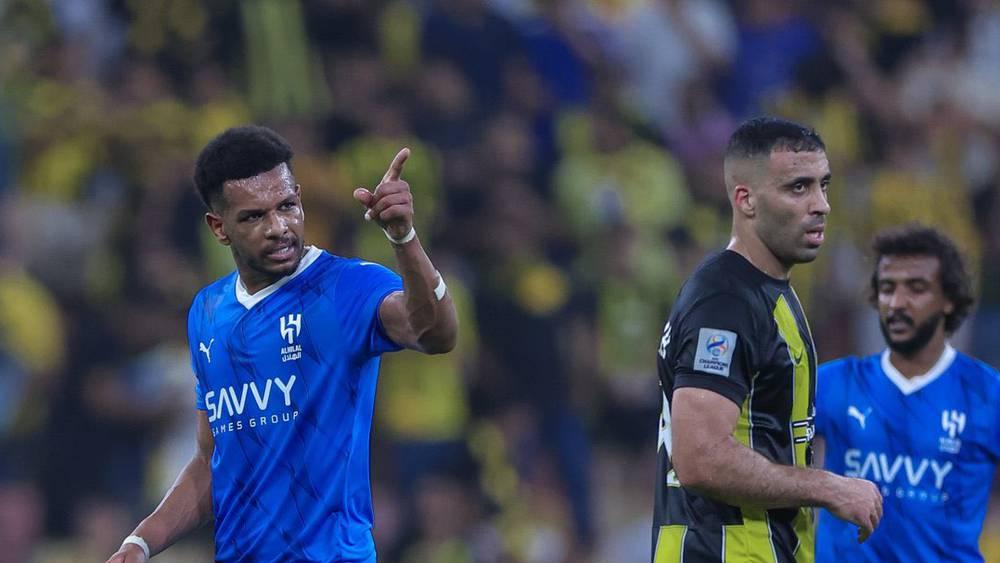 البليهي: "بنزيما وتاليسكا مهاجمان عاديان وحمد الله أفضل منهما"