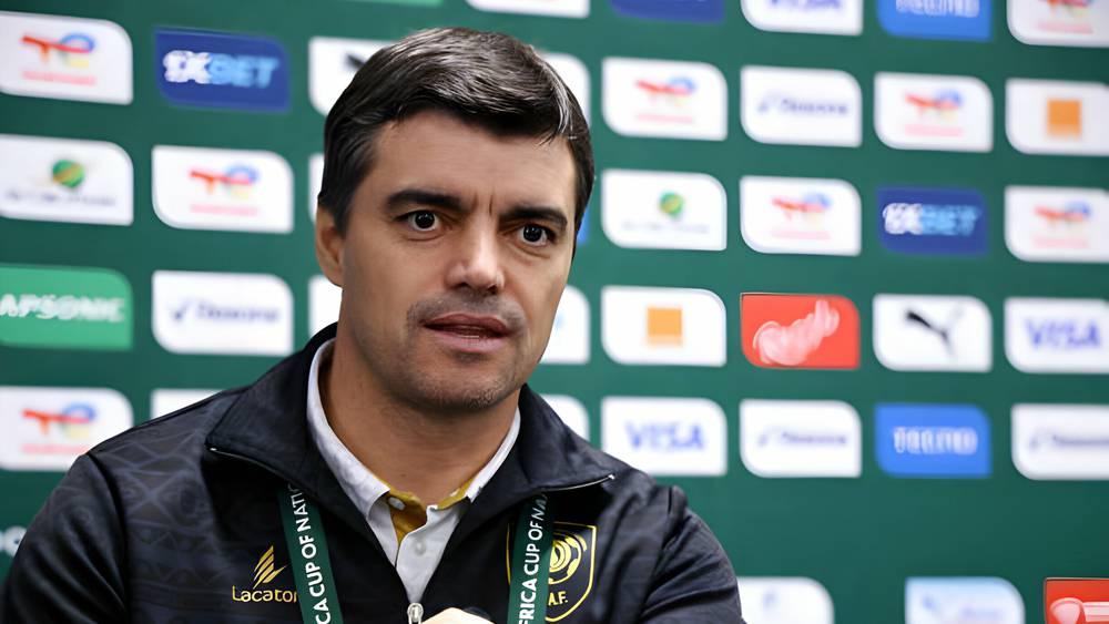 مدرب أنغولا: "المنتخب المغربي هو الأول في أفريقيا ومواجهته فرصة لتحدي أنفسنا وتطوير مستوانا"