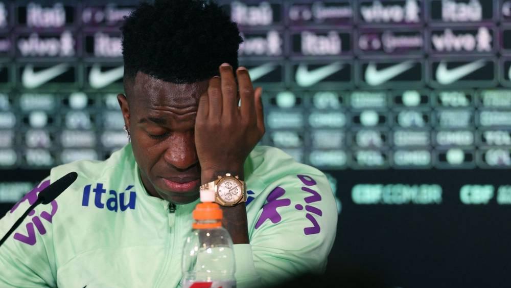 فينيسيوس: "والدي لم يتم توظيفه لأنه أسود البشرة!"