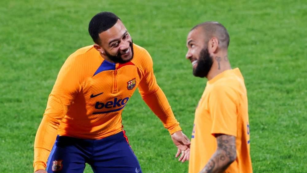 تقارير/ ممفيس ديباي هو من دفع كفالة مليون يورو لخروج داني ألفيس من السجن