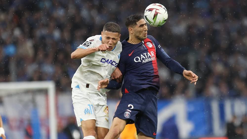 حكيمي عن مشاركته في "الكلاسيكو" أمام أوناحي وحارث: "نرسل لبعضنا رسائل الدعم وبعد المباراة نحن أصدقاء"