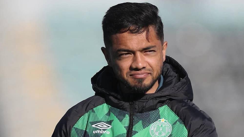 هاشم دومينغو يهدد الرجاء باللجوء إلى "الفيفا" لاستخلاص مستحقاته المالية العالقة