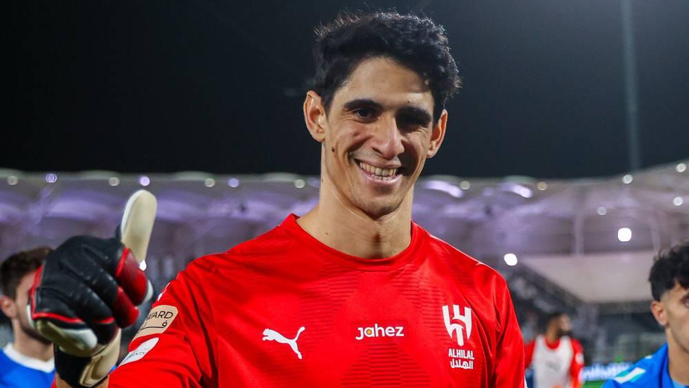 الدعيع: "بونو حارس متمكن والمهاجمين لا يقدرون عليه"