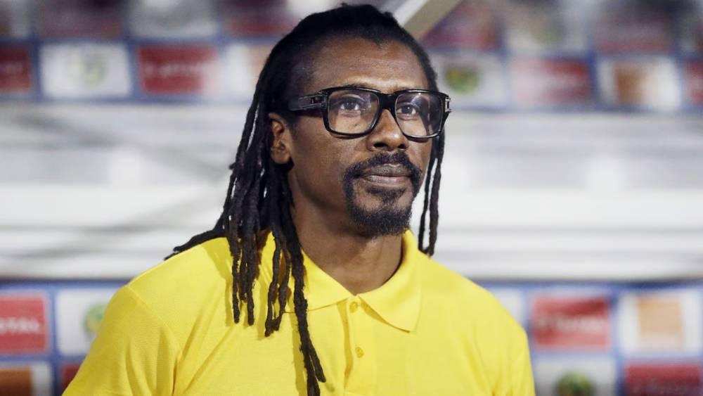 أليو سيسي: "الوصول لنصف نهائي المونديال أو التتويج بـ'الكان'؟ أفضل الفوز بكأس أفريقيا 2025"