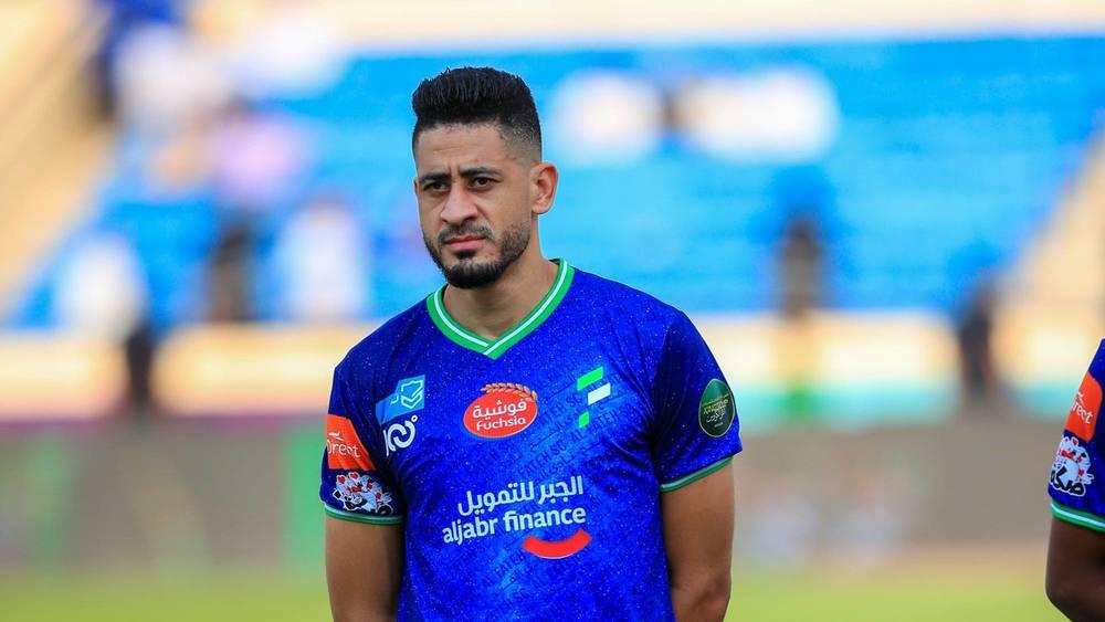 الإصابة تُعاود باتنا والأخير يخضع للعلاج الطبيعي في عيادة فريقه الفتح السعودي