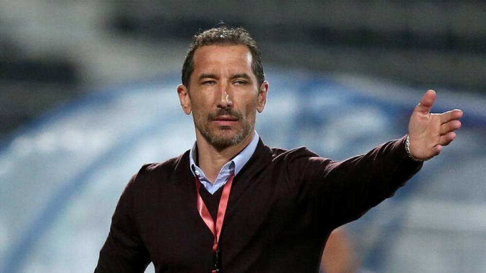 رسميا/ الوداد الرياضي يُعلن تنصيبه عزيز بن عسكر مدرباً للفريق الأول