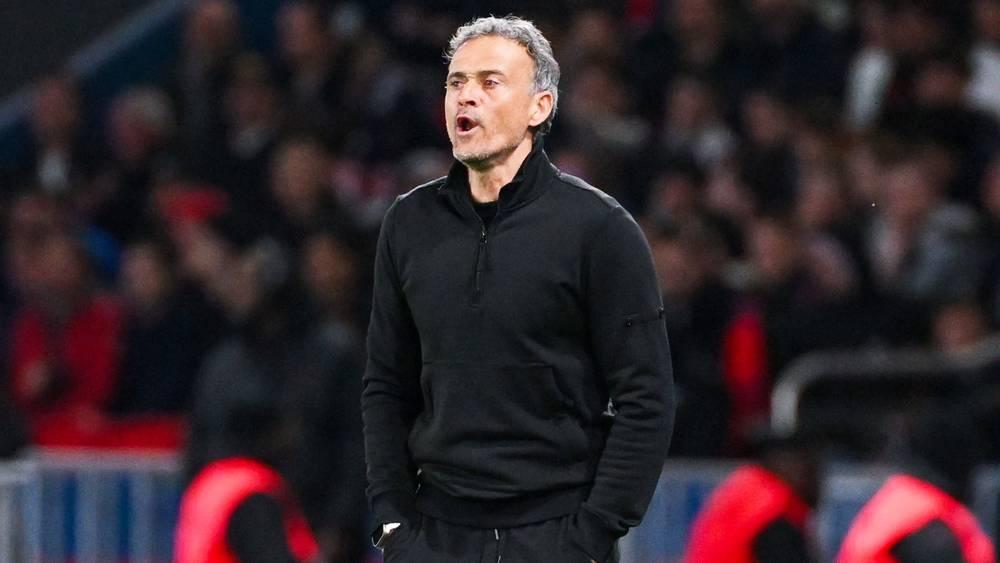 لويس إنريكي يعتمد على ماركينيوس مكان حكيمي الموقوف أمام برشلونة في دوري أبطال أوروبا