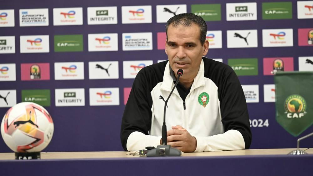 الدكيك: "حضور الجماهير خلق حماسا زائدا للاعبين ولم نكن نعلم شيئا عن طريقة لعب أنغولا فبل مواجهته"