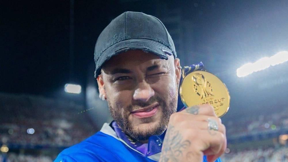 نيمار بعد تتويجه بكأس السوبر مع الهلال: "الأمر يُشبه أيام المدرسة.. الشباب يقومون بالعمل وأنا أحْضر للحصول على الدّرجات"