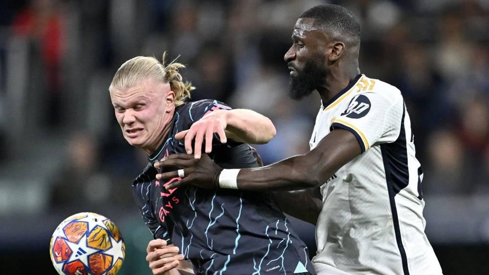 غوارديولا: "هالاند كان غائبا ضد ريال مدريد؟ لقد كان محاصرا بمدافعيْن وهذا ليس سهلا"