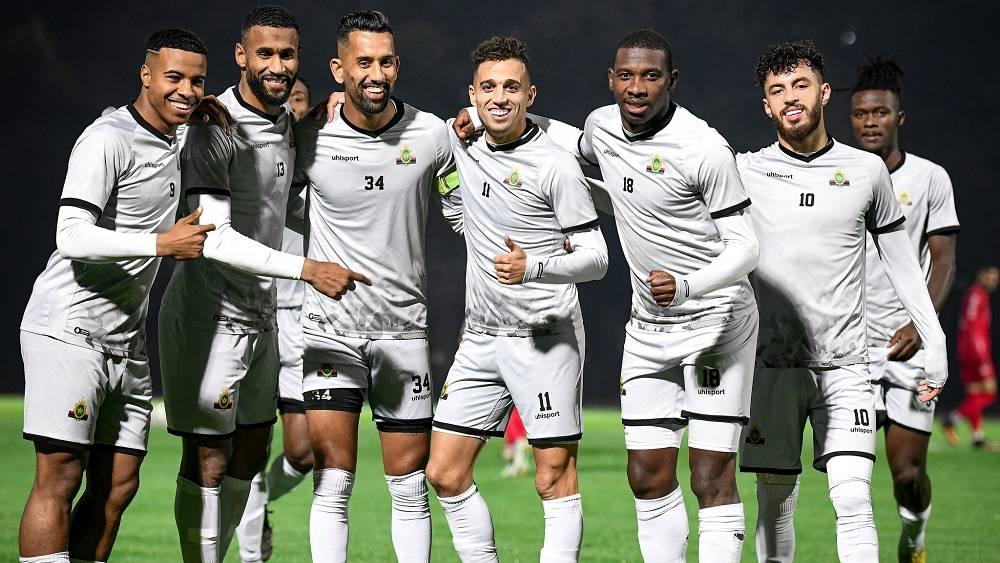 تشكيلة الجيش الملكي في "الكلاسيكو".. النابي يدفع بزحزوح والناجي وحريمات في الوسط وحضور أساسي للهبطي وإيمانيشيموي