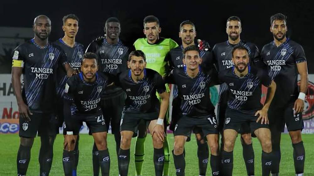 بعد نهاية "ديربي الشمال".. اندلاع شجار بين لاعبي وأحد أعضاء المكتب المسير داخل مستودع ملابس اتحاد طنجة