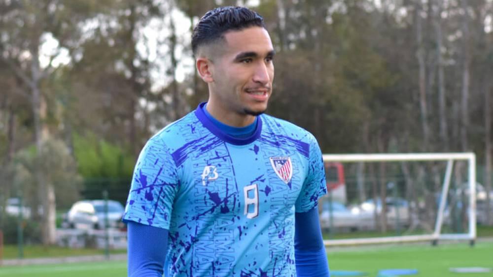 الرجاء يتوصل إلى اتفاق مع اللاعب هلال الفردوسي بعد فشل مسؤولي المغرب التطواني في إقناعه بالبقاء