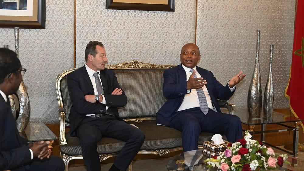 موتسيبي يعود إلى الرباط لعقد اجتماع اللجنة التنفيذية لـ"الكاف" وحضور نصف نهائي "كان الفوتسال" يومه الجمعة