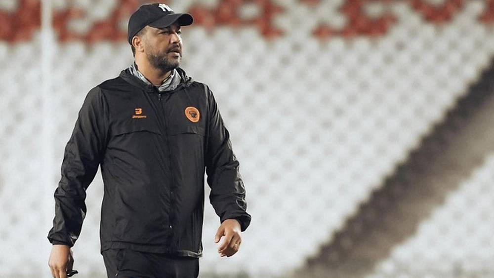 الشعباني: "تحضيراتنا متواصلة مهما كانت القرارات وتفكيرنا كله في الملعب وفي التداريب"