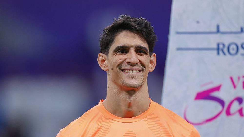 مدرب الهلال: "رفضت تغيير بونو بين شوطي مباراة الفتح رغم معاناته من المرض لأستفيد من تغييراتي كاملة"