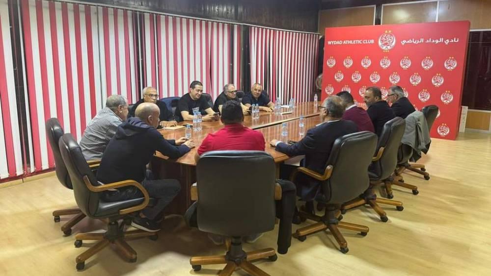 إدارة الوداد تتوصل بـ472 طلبات للانخراط بالنادي