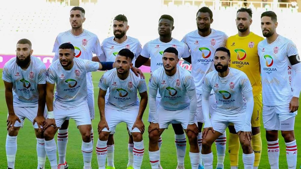 لاعبو حسنية أكادير ينتفضون في وجه رئيس النادي بلعيد بلفقير بسبب عدم توصلهم بمستحقاتهم المادية العالقة