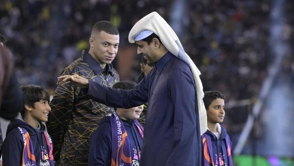 حدوث شجار بين مبابي والخليفي قبل مباراة باريس سان جيرمان وتولوز بسبب عدم ذكر اسم رئيس النادي في الفيديو الوداعي