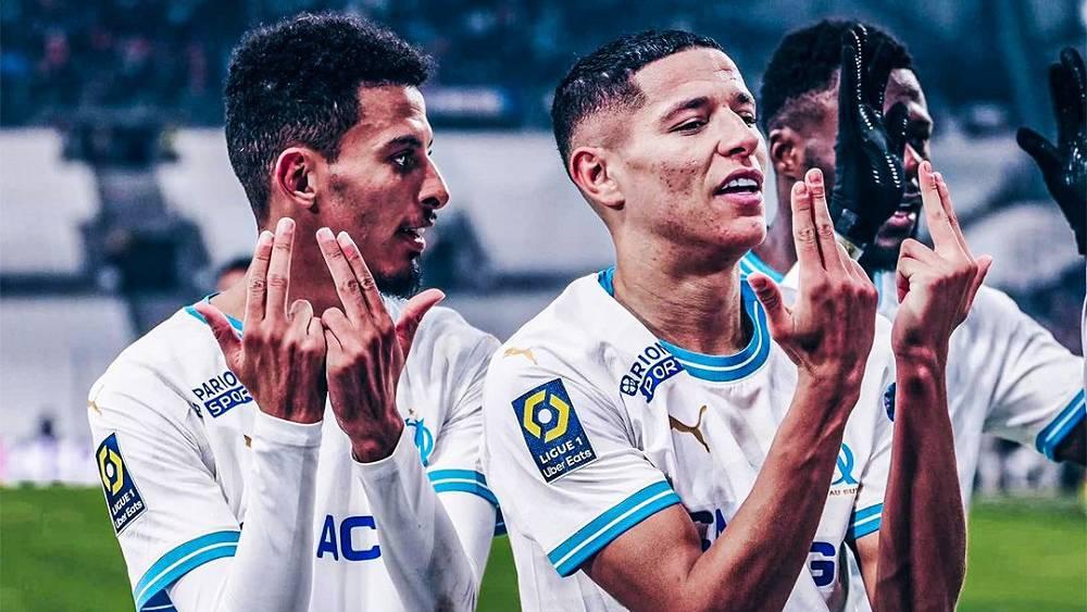 غاسيت: "أوناحي تعرض لشد عضلي لكنه سيكون قادرا على التدريب وحضور حارث لمباراة الغد غير مؤكد"