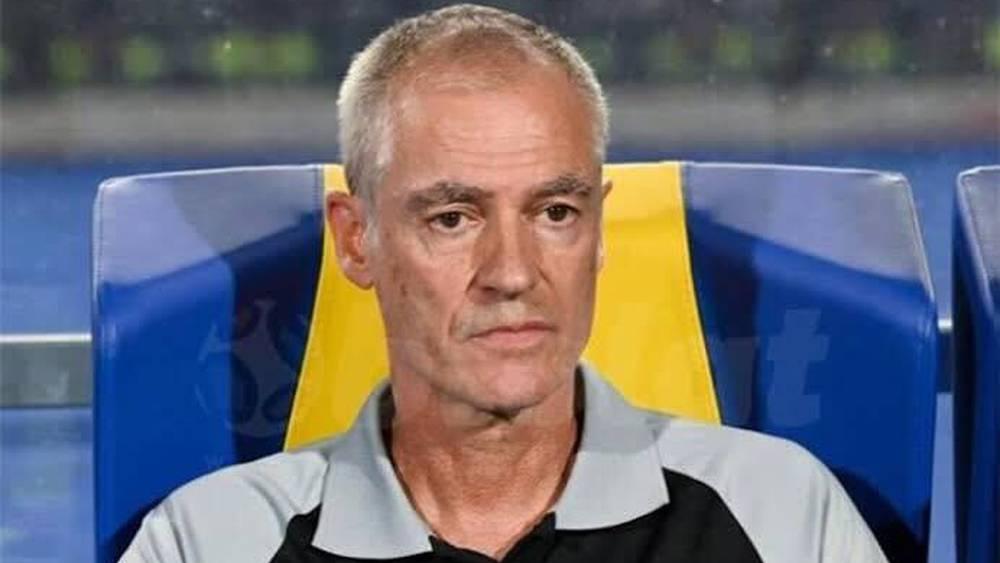 "الفيفا" يعلن إيقاف الزمالك لـ3 فترات قيد بسبب مستحقات مالية متأخرة لمساعد مدربه السابق "فيريرا"