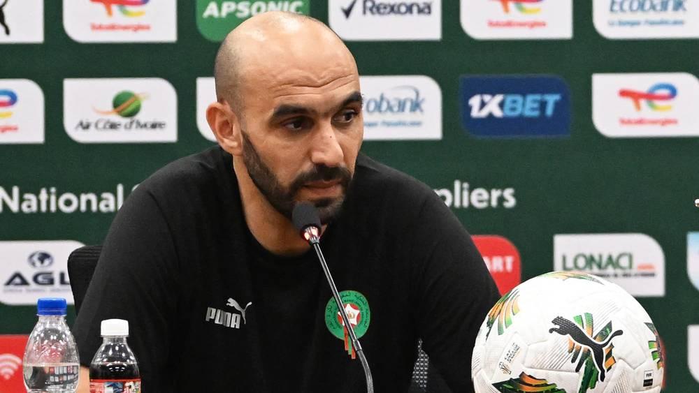 الركراكي: "أوناحي وأكرد لن يجدا مشكلا بدنيا.. لم نغلق الباب على العيناوي وسنحاول خلق مجموعة شابة قوية للمستقبل"