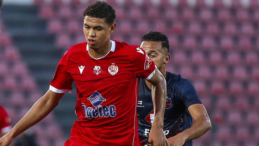 الوداد يعلن استدعاء لحتيمي لمعسكر المنتخب المغربي الأولمبي استعدادا لأولمبياد "باريس 2024"