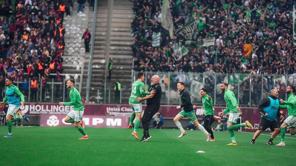 بنتايك وبوشواري وموفق يحققون الصعود إلى ''الليغ 1'' رفقة سانت إيتيان الفرنسي