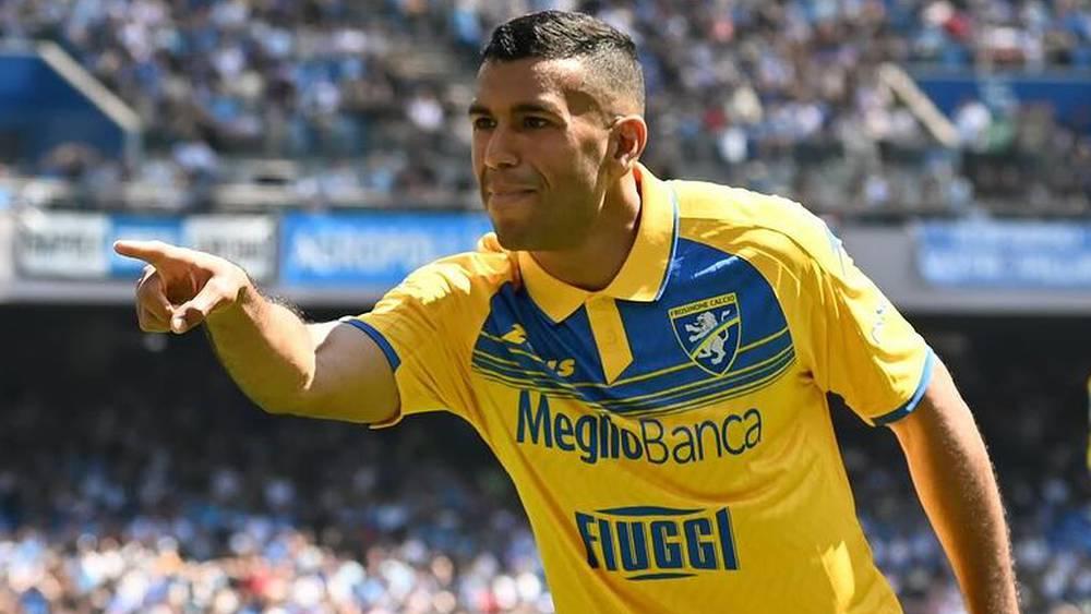 شديرة يعود إلى نابولي بعد انتهاء إعارته لفروزينوني الإيطالي