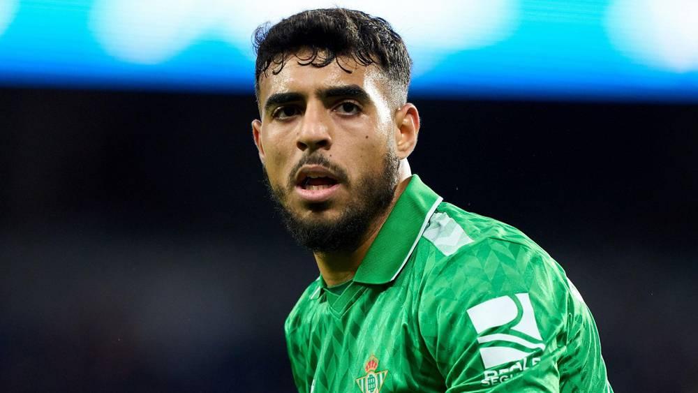 كريستال بالاس الإنجليزي يستعد للإعلان عن تعاقده مع شادي رياض قريبا كأول وافد على النادي هذا الموسم