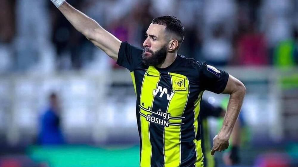 بنزيما يُرشح مُنتخبي المغرب والجزائر لبلوغ نهائي كأس أفريقيا 2025