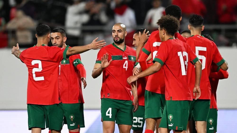 تشكيلة المنتخب المغربي أمام زامبيا.. دياز وحكيمي أساسيان والنصيري يقود الهجوم