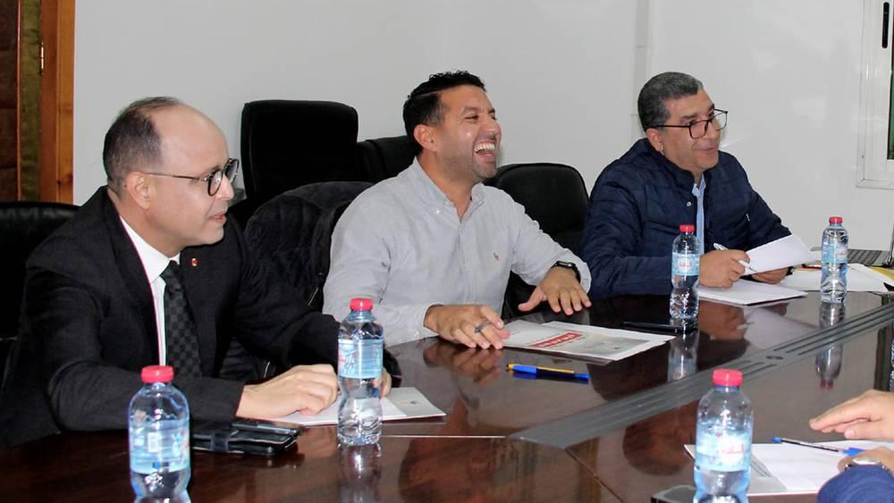 إدارة المغرب التطواني في مأزق صعب بعد فشل أعضاء اللجنة المؤقتة في تفادي بيع حافلة الفريق في المزاد العلني