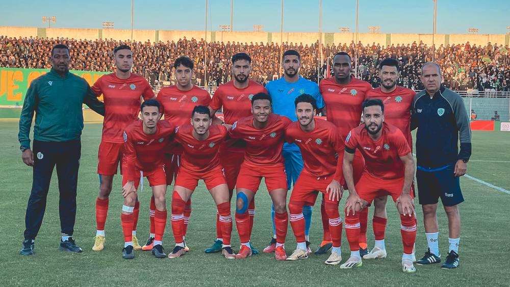 مولودية وجدة ينحدر رسمياً إلى القسم الثاني بعد خسارته أمام الرجاء (0-3) وفوز شباب السوالم وتعادل شباب المحمدية