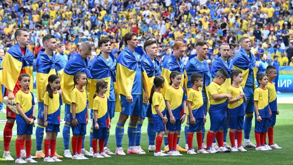 "يورو 2024"/ لاعبو منتخب أوكرانيا "يطردون" المدرب من غرفة تبديل الملابس بعد الهزيمة ضد رومانيا!