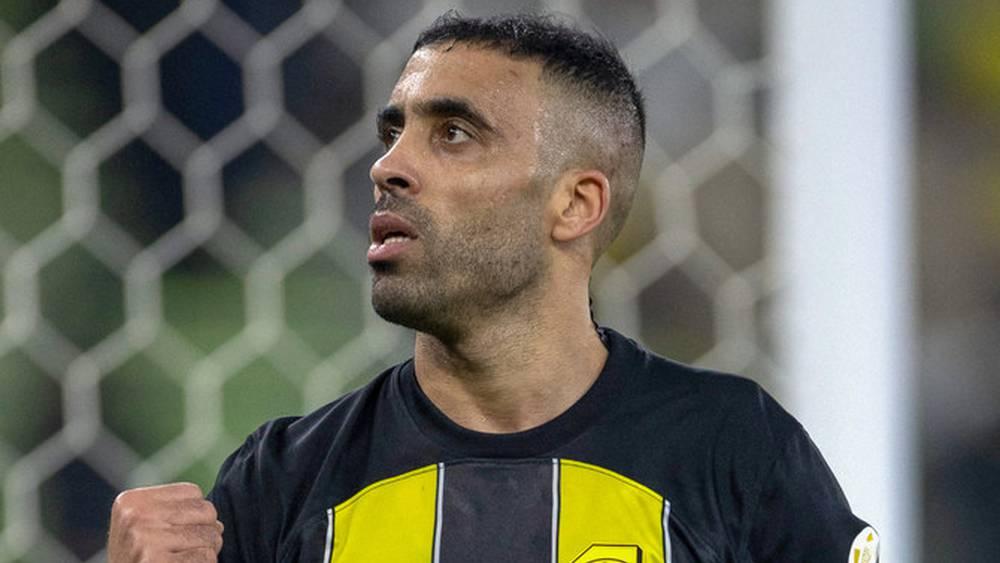 الاتحاد السعودي يستعد للإعلان عن رحيل مهاجمه المغربي عبد الرزاق حمد الله