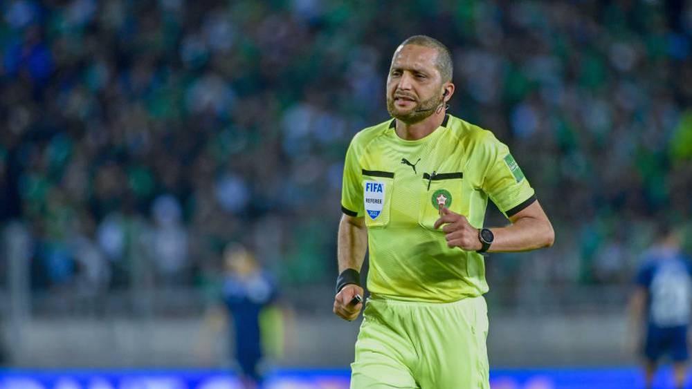 قسم الهواة/ رضوان جيد يقود مباراة "أسفل الترتيب" بين الاتحاد الزموري للخميسات والاتحاد البيضاوي