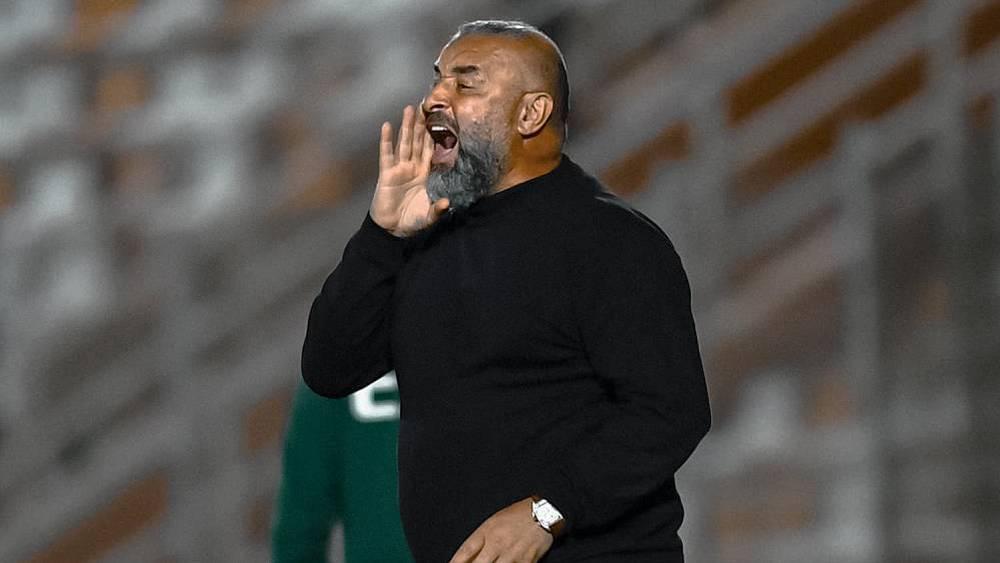 رسميا/ شبيبة القبائل الجزائري يتعاقد مع المدرب عبد الحق بنشيخة