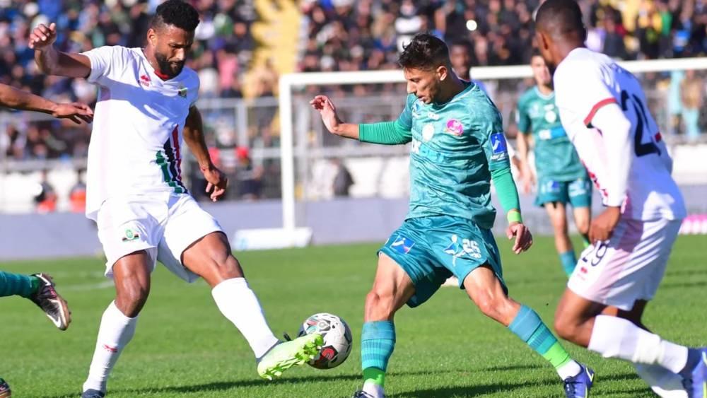 ترخيص استثنائي من الجامعة للاعبي الرجاء والجيش المنتهية عقودهم في 30 يونيو للمشاركة في نهائي كأس العرش