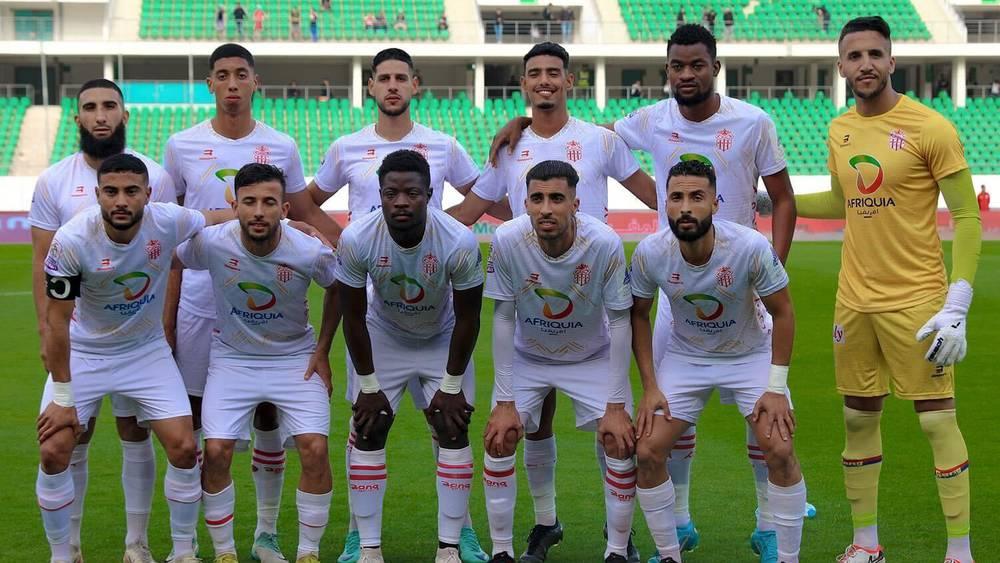 حسنية أكادير يعلن تجديد عقود 5 لاعبين من بينهم الرامي وطشطاش وقلعي
